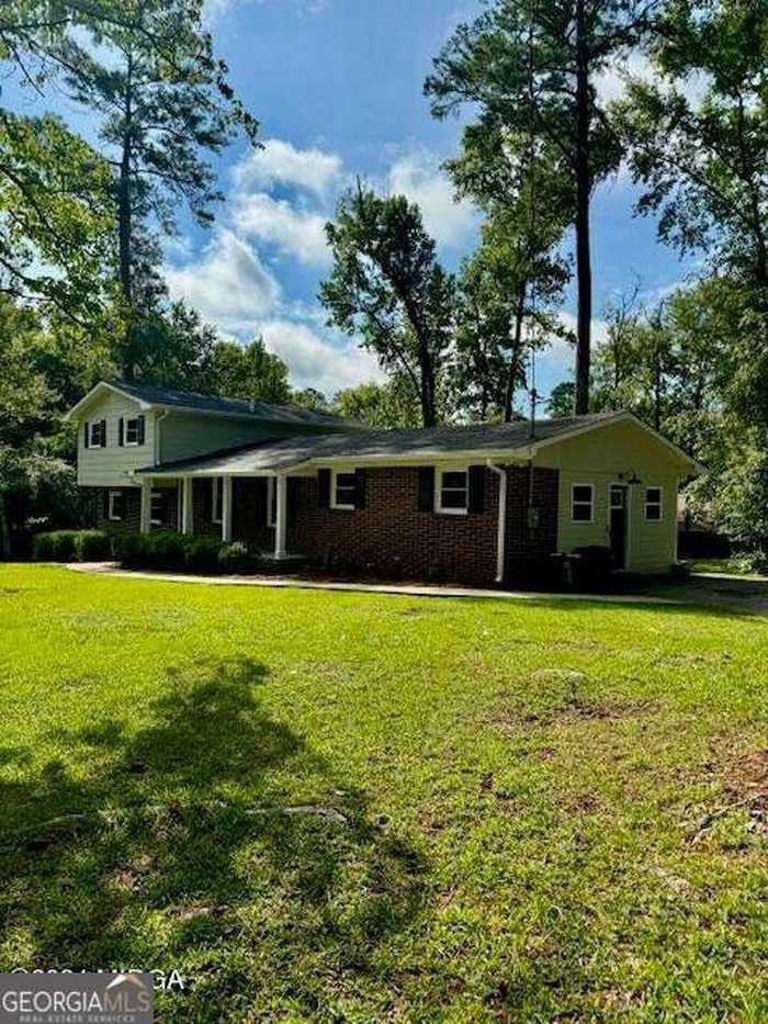 photo 2: 246 Alexandria Drive, Macon GA 31210