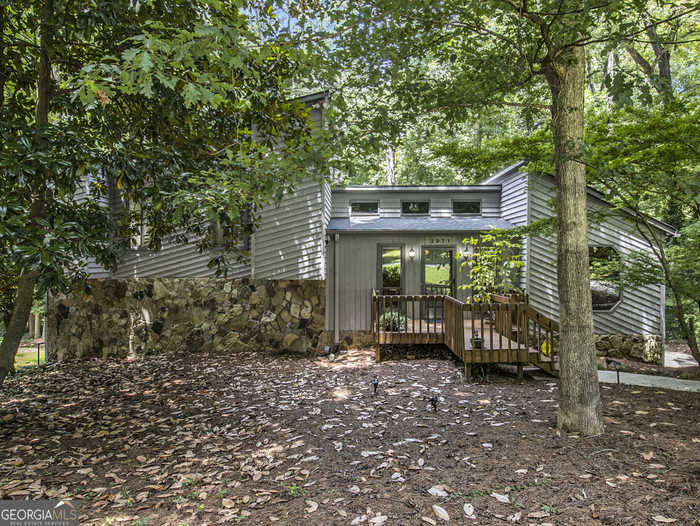 photo 1: 2971 Marsh Lane, Stone Mountain GA 30087