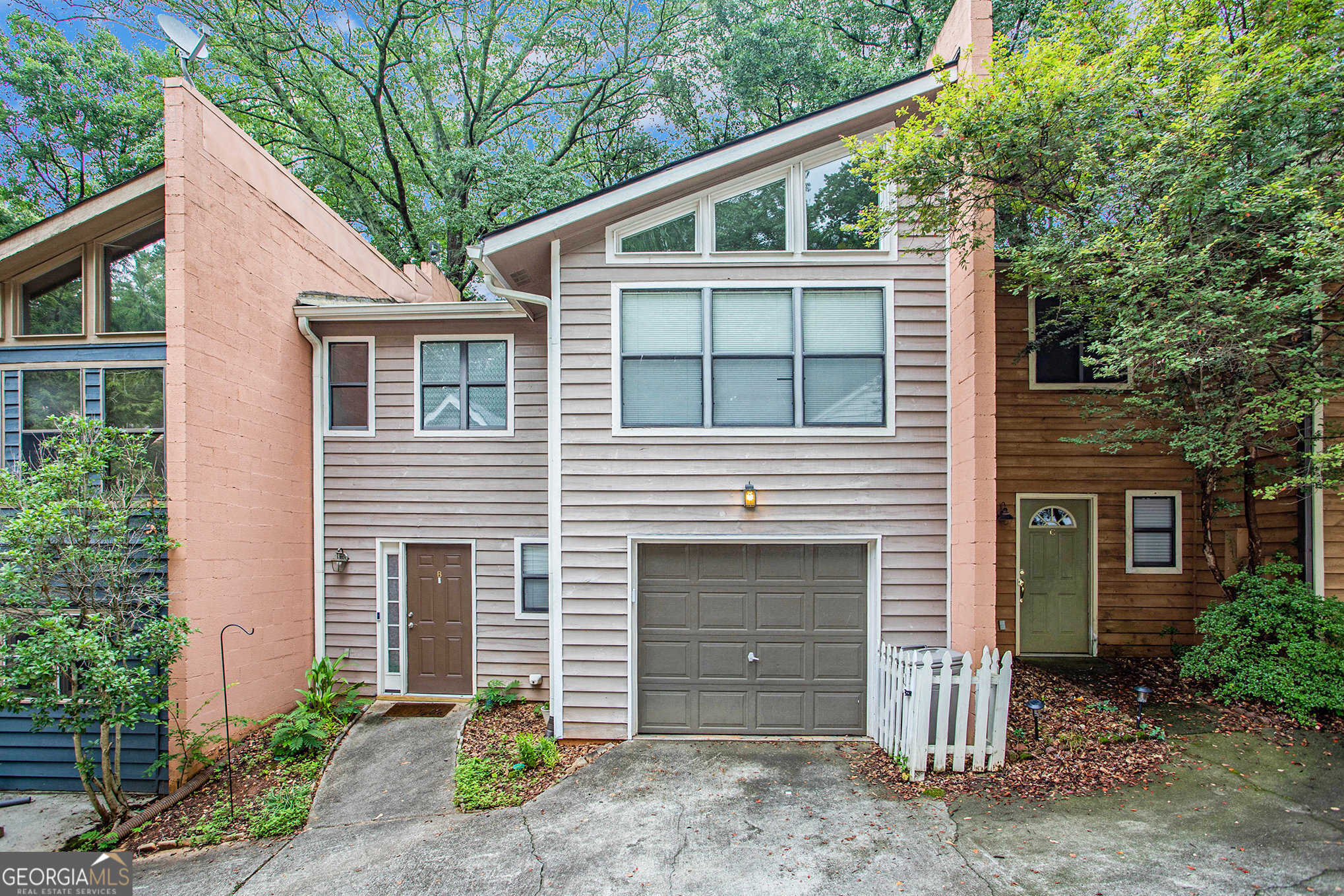 photo 2: 338 Hillcrest Avenue Unit B, Decatur GA 30030