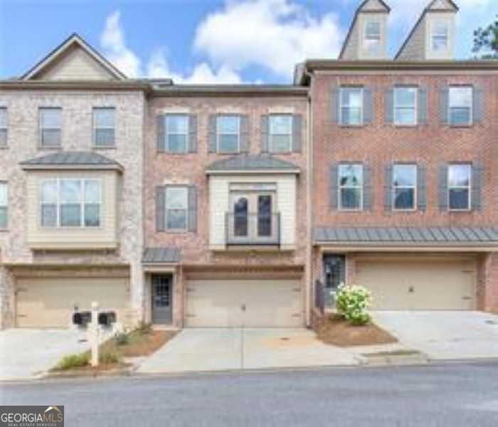 photo 1: 2722 Hallwood Lane, Suwanee GA 30024