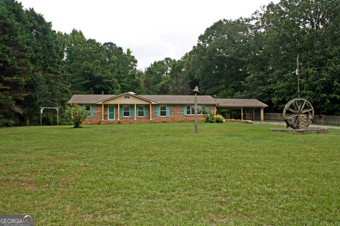 photo 1: 173 Comer Road, Lexington GA 30648