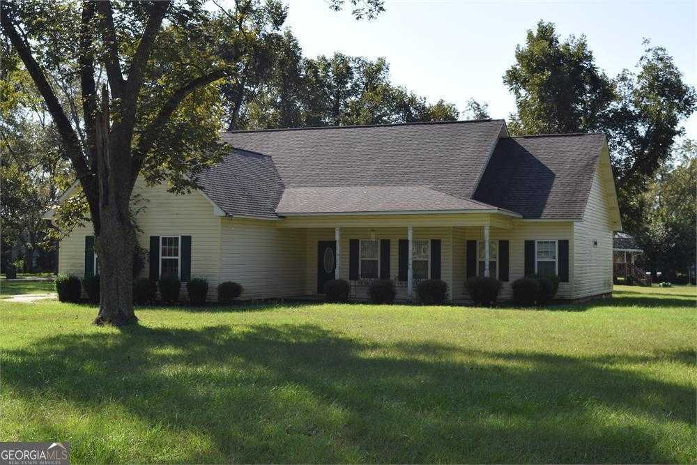 photo 1: 101 Creigh Street, Perry GA 31069