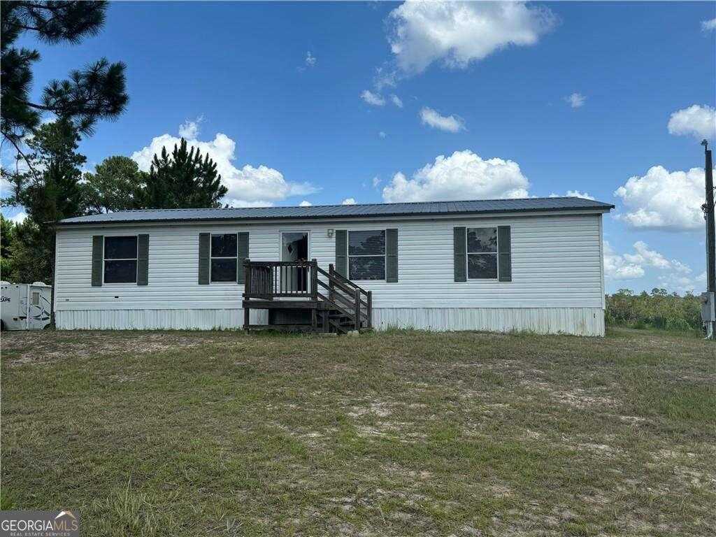 photo 1: 18746 HWY 301 N, Nahunta GA 31553