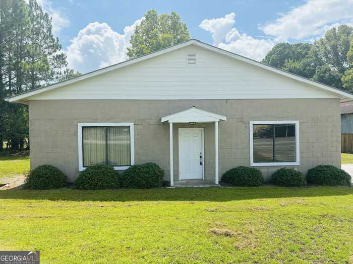 photo 1: 163 3rd, McRae-Helena GA 31055