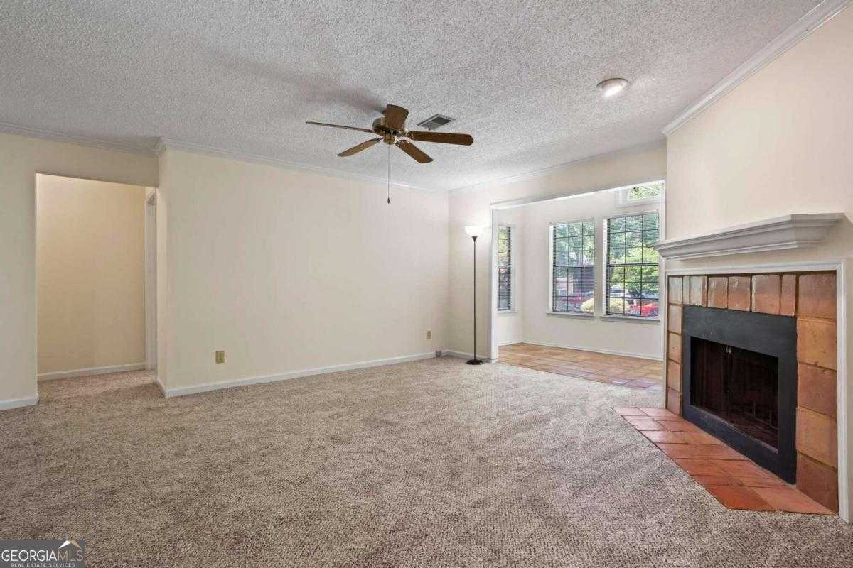 photo 3: 604 Barrington Hills Drive, Sandy Springs GA 30350