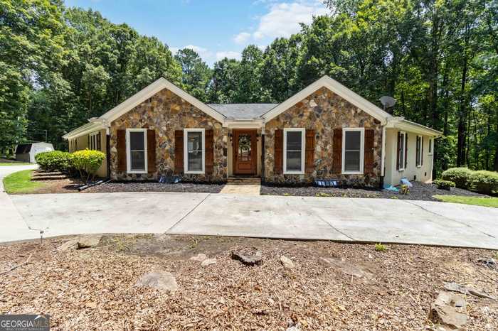 photo 1: 505 Christa Lane SE, Conyers GA 30094