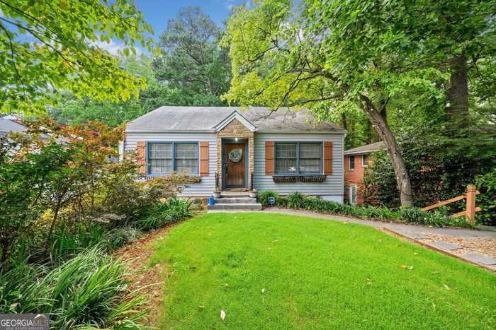 photo 1: 428 Sycamore Drive, Decatur GA 30030