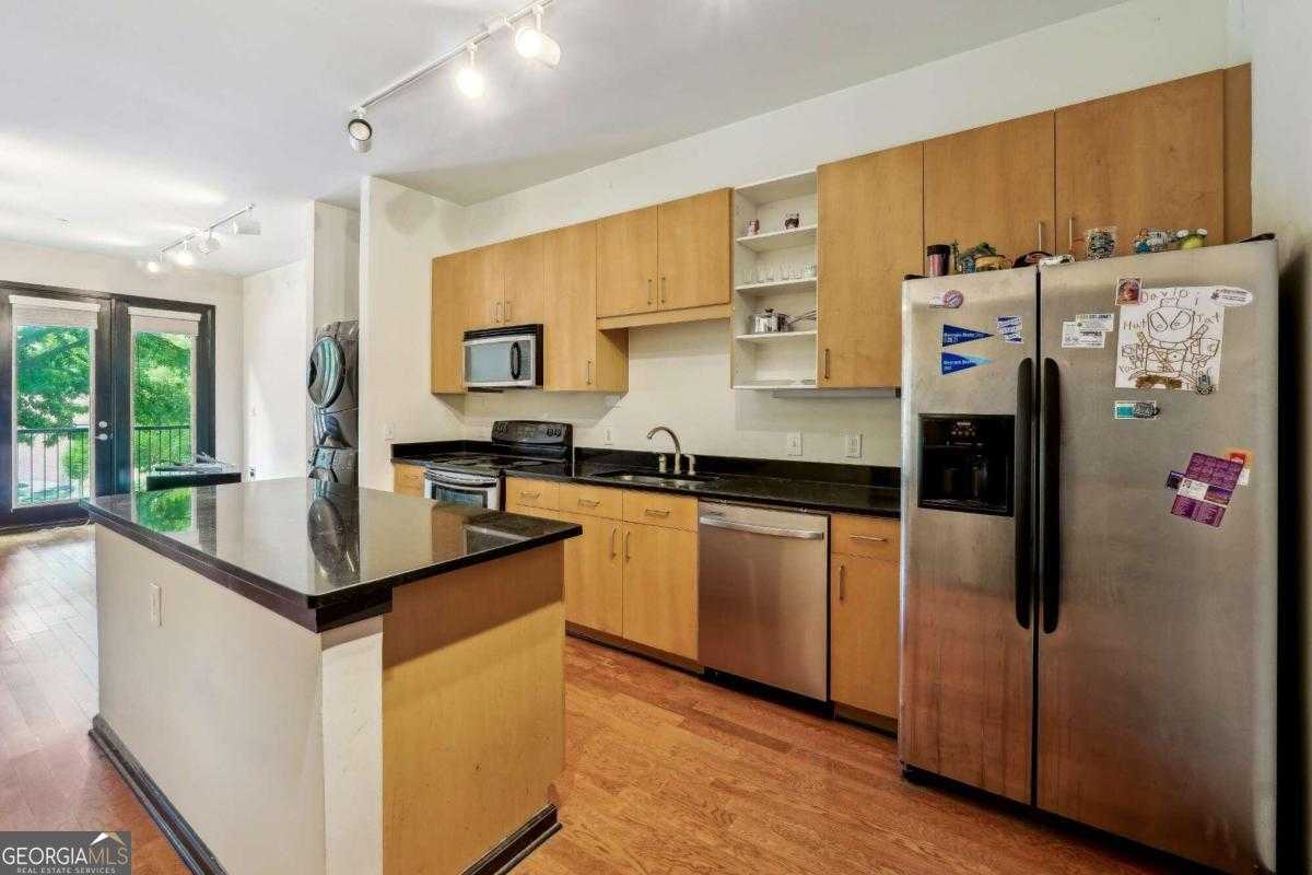 photo 3: 5300 Peachtree Road Unit 1102, Chamblee GA 30341