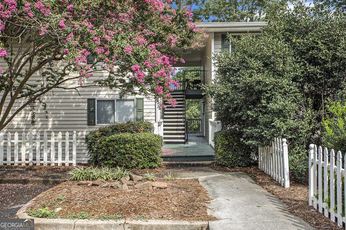 photo 1: 1418 Foxhall Lane SE Unit 18, Atlanta GA 30316