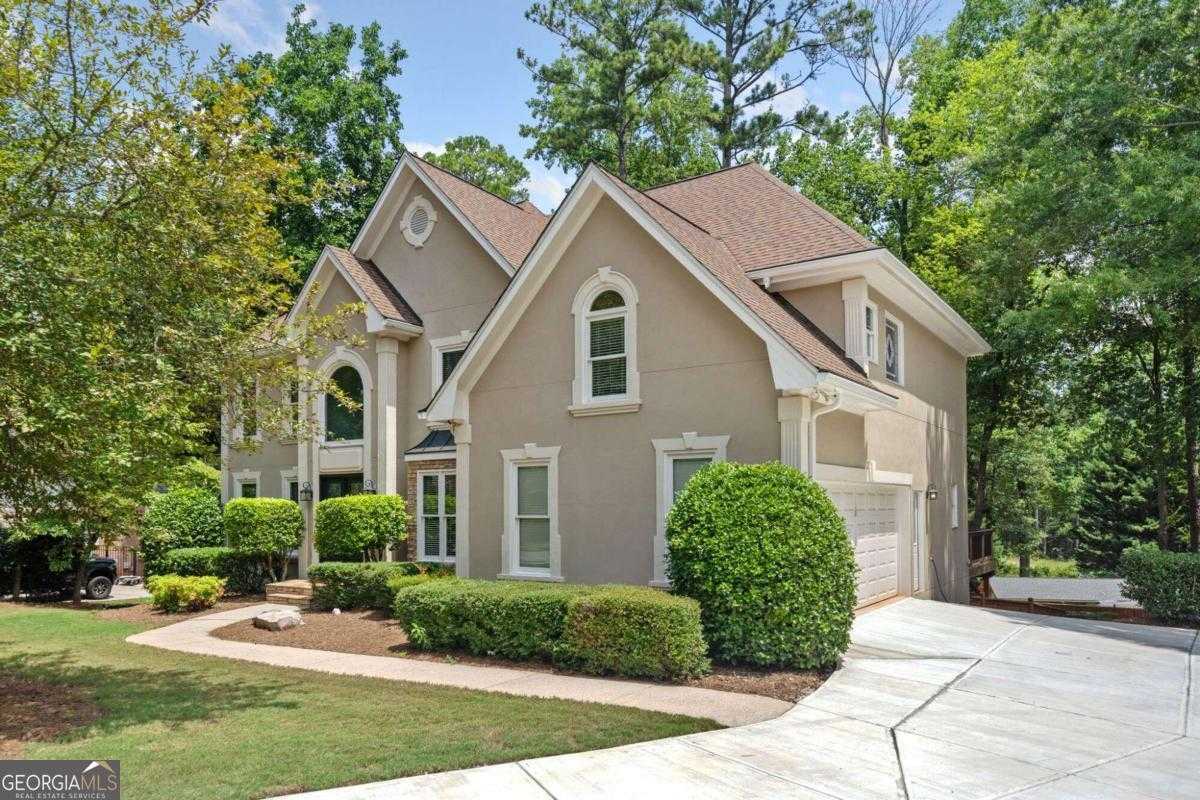 photo 1: 13825 Belleterre Drive, Alpharetta GA 30004