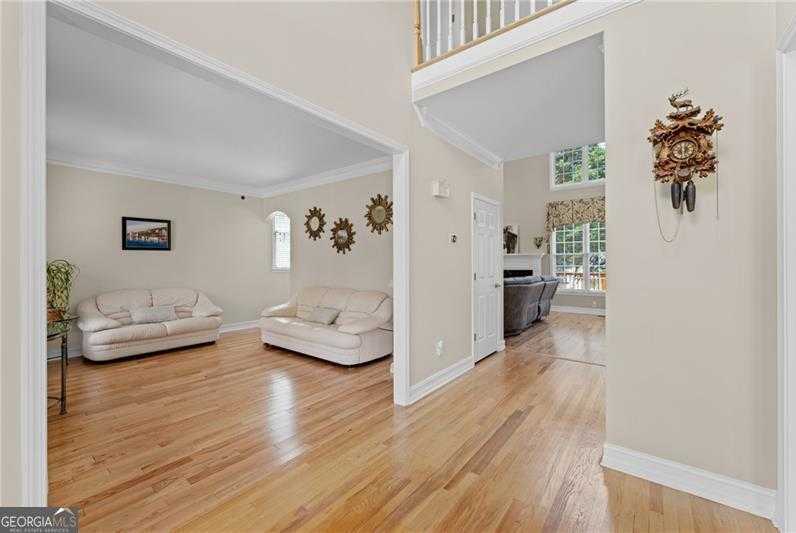 photo 3: 6507 Dresden Court, Alpharetta GA 30005