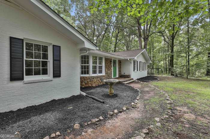 photo 2: 407 Sorrow Road, Stockbridge GA 30281