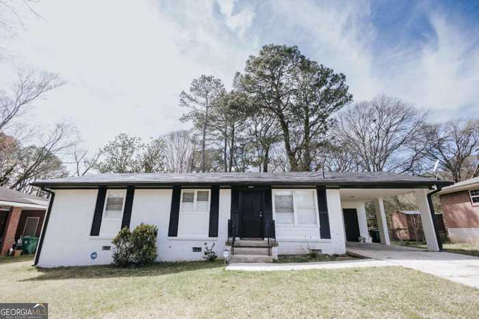 photo 1: 3047 Horse Shoe SE, Atlanta GA 30316