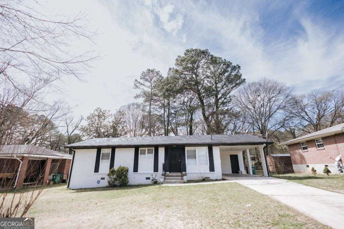 photo 2: 3047 Horse Shoe SE, Atlanta GA 30316