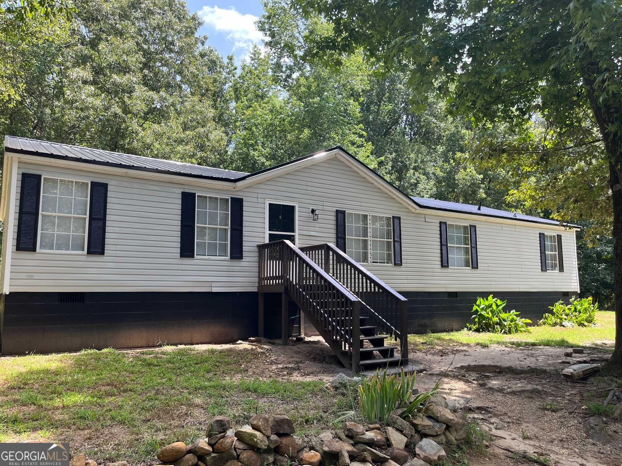 photo 1: 20 Quarry Road, Carlton GA 30627