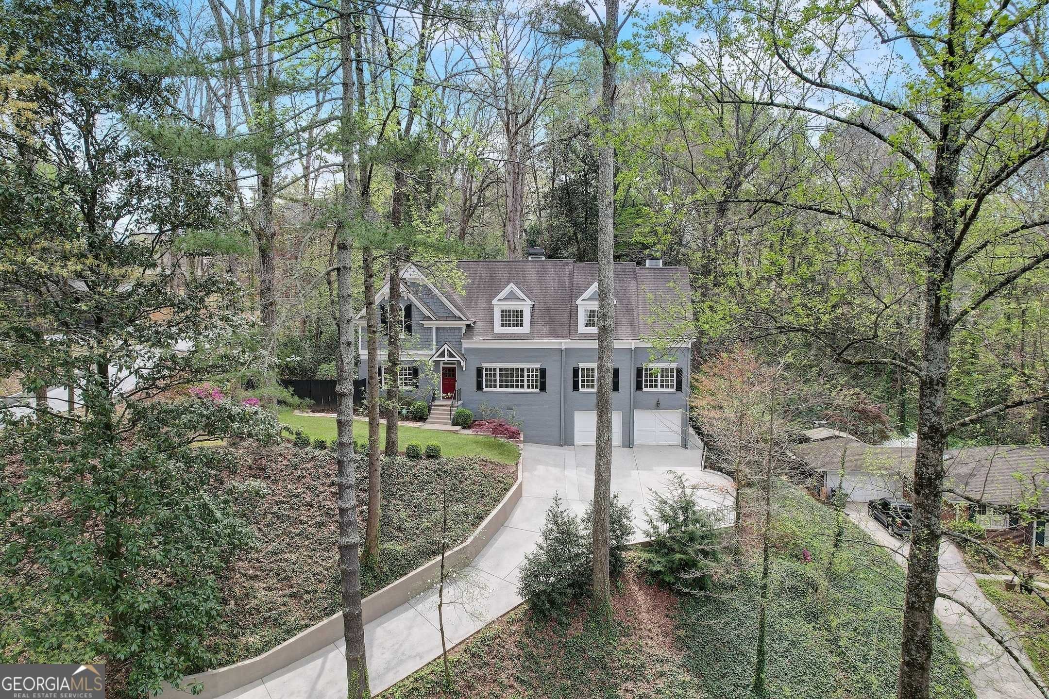 photo 2: 3996 Land O Lakes Drive NE, Atlanta GA 30342