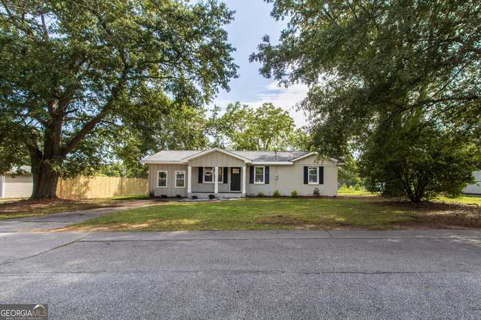 photo 2: 353 Cherry Street, Social Circle GA 30025