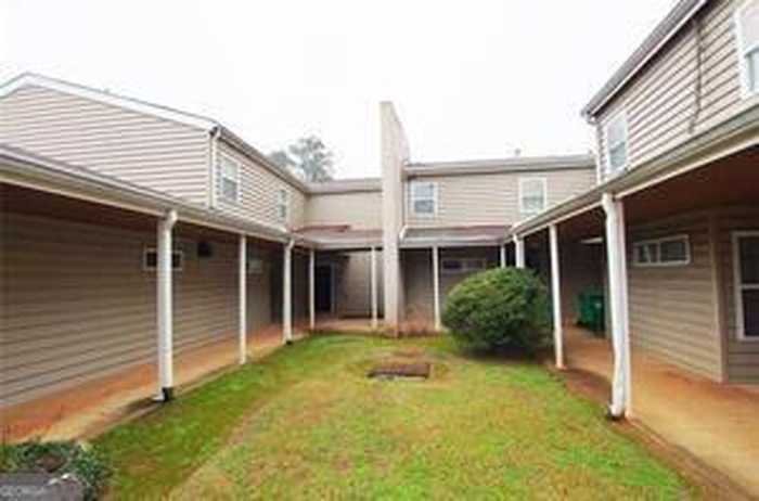 photo 2: 2027 Oak Park Lane, Decatur GA 30032