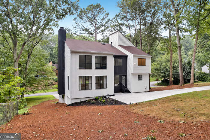 photo 2: 2503 Oakrill Road, Marietta GA 30062