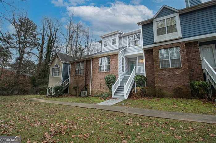 photo 1: 1084 OLD SAYBROOK, Stone Mountain GA 30083