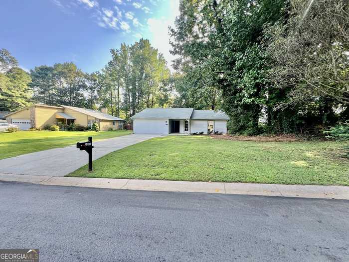 photo 2: 1381 Country Downs Drive, Norcross GA 30093