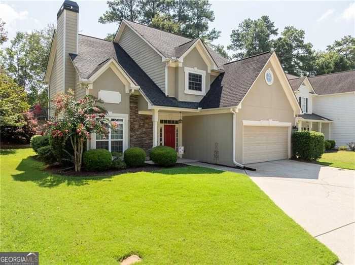 photo 1: 2124 Berryhill Circle SE, Smyrna GA 30082