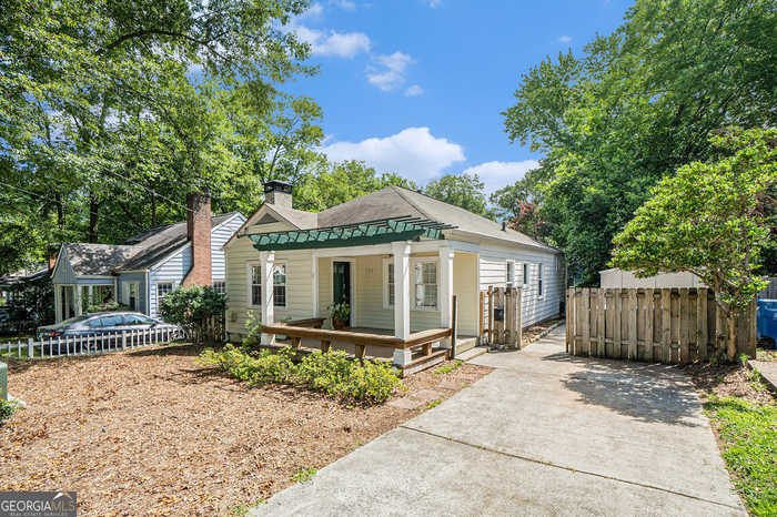 photo 2: 325 Clifton Road NE, Atlanta GA 30307