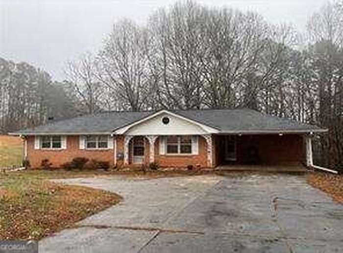 photo 2: 4890 Prince Road SE, Smyrna GA 30082