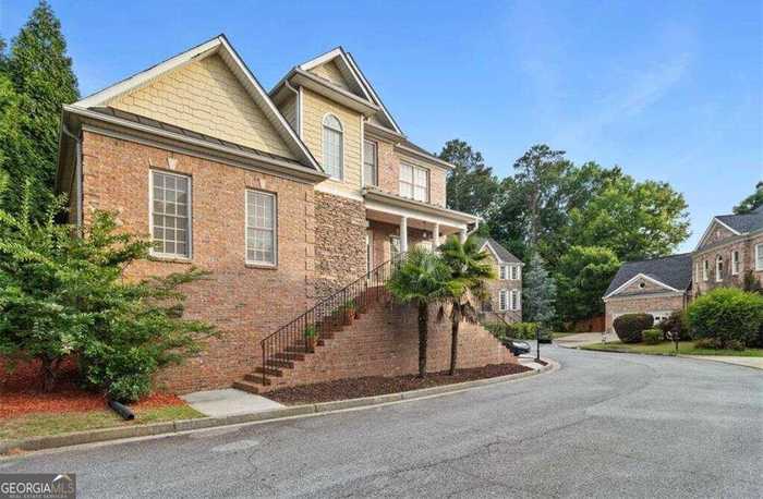 photo 1: 1711 Summit Glen Lane NE, Atlanta GA 30329