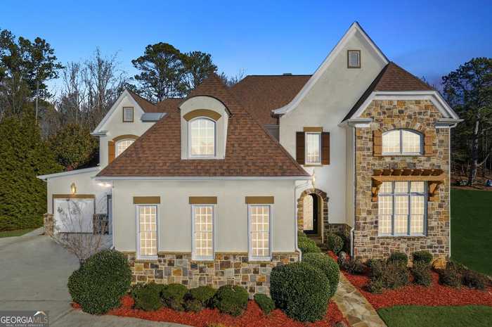 photo 2: 6670 Tulip Garden Way, Alpharetta GA 30004