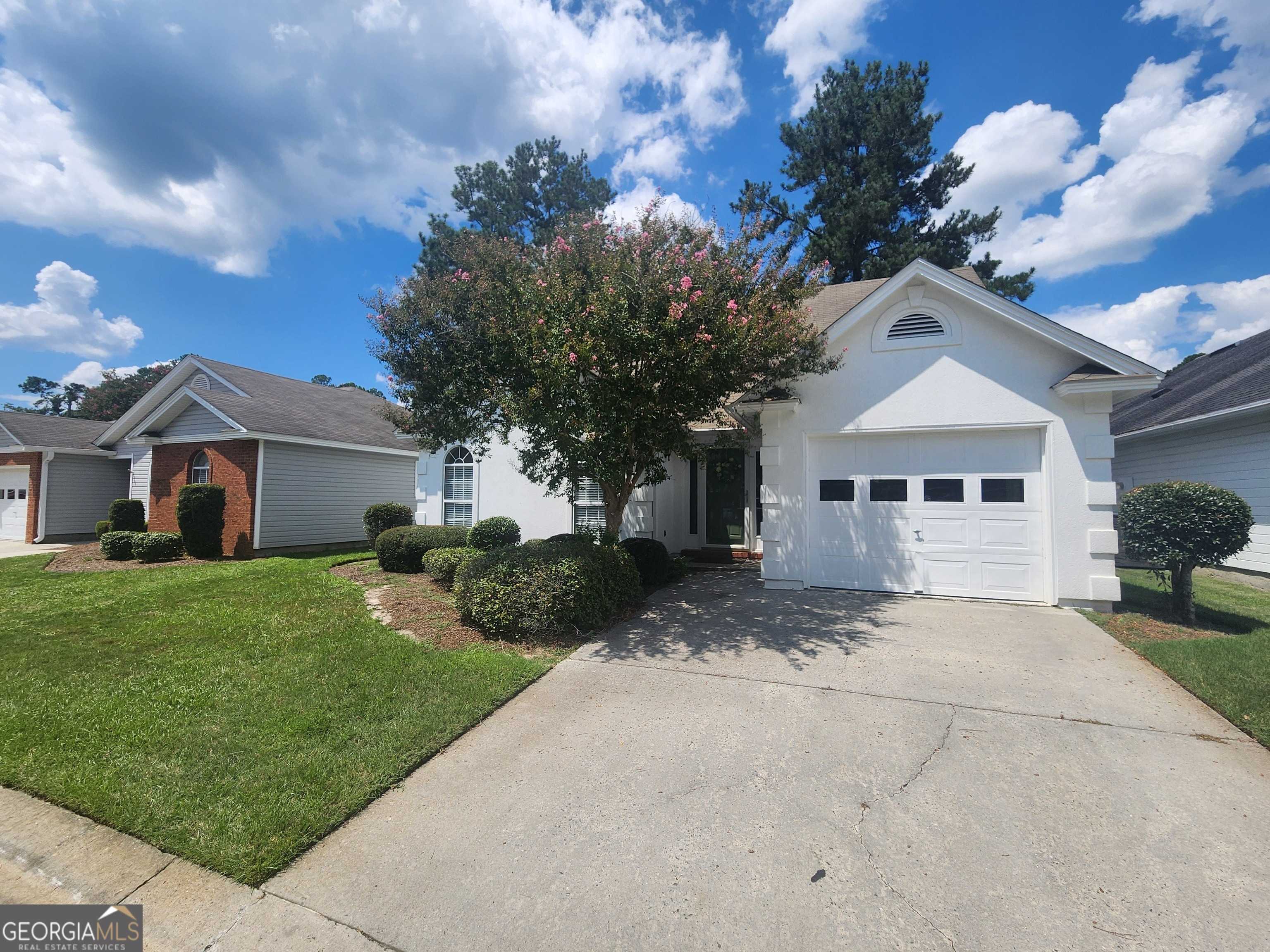 photo 1: 404 Georgetown Circle, Valdosta GA 31602