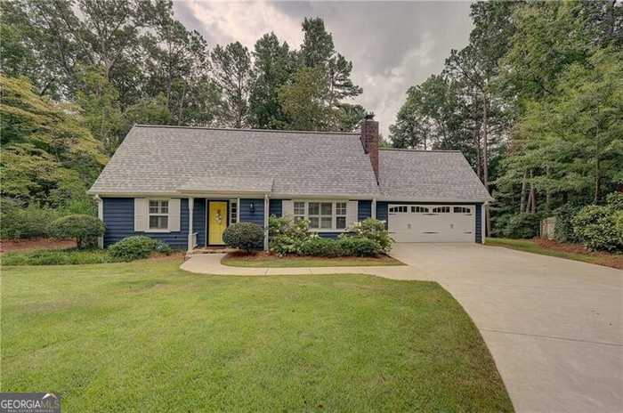 photo 1: 1434 Indian Springs Court, Marietta GA 30062