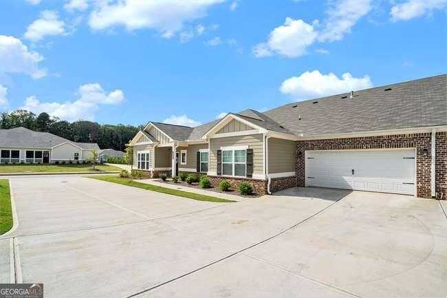 photo 2: 3901 Shelleydale Drive, Powder Springs GA 30127