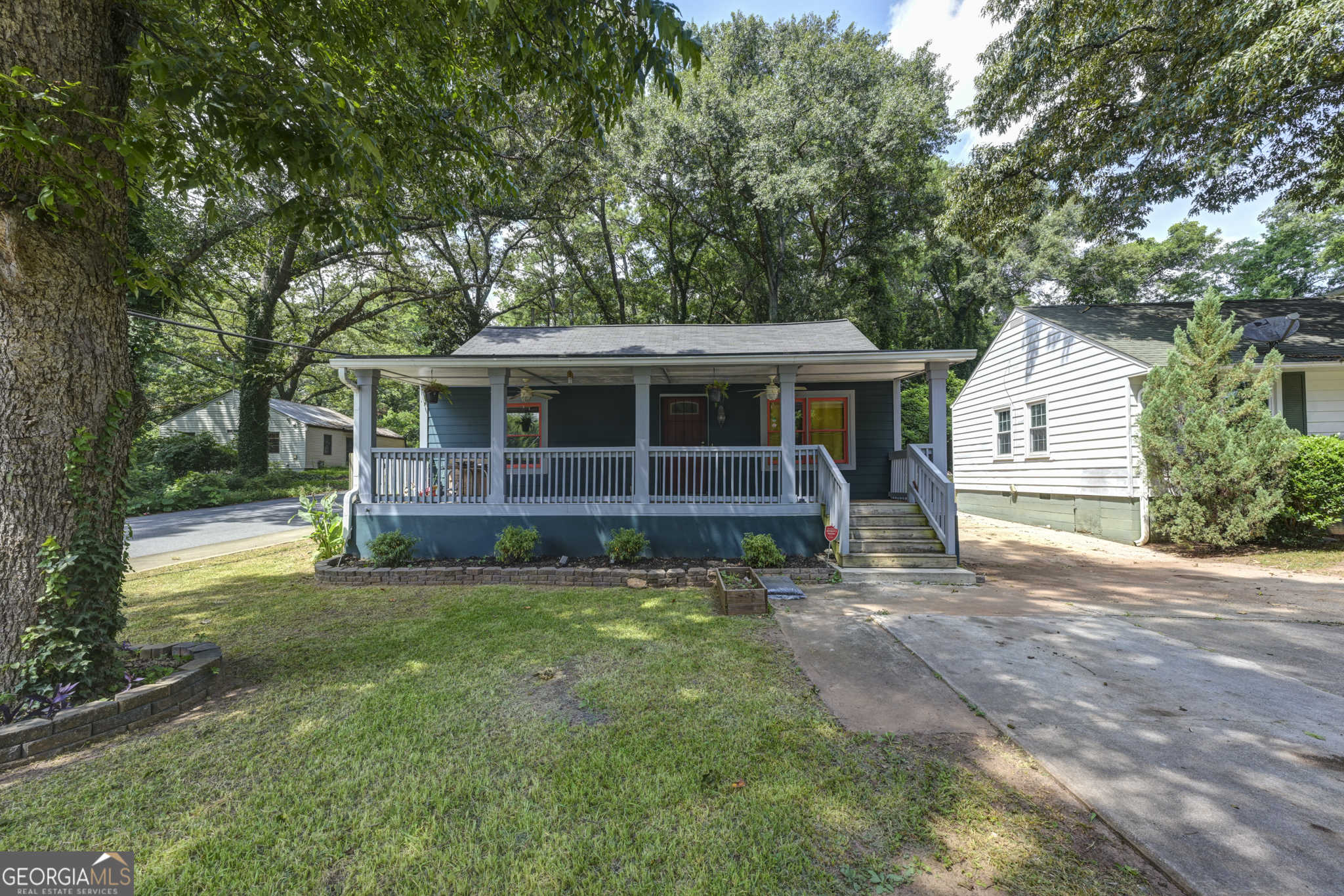 photo 2: 106 Hillside Avenue SE, Atlanta GA 30315