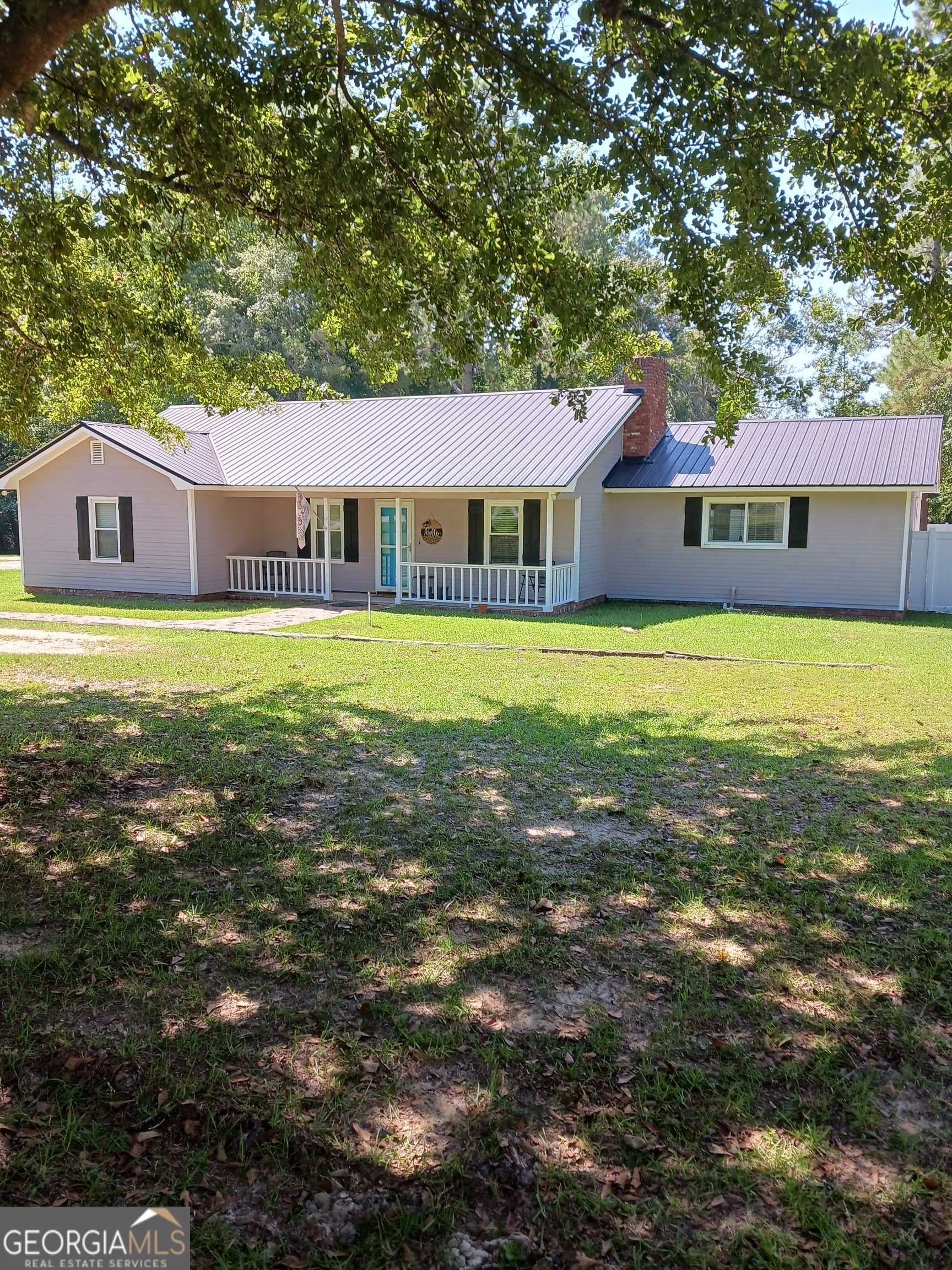 photo 1: 188 Wanda Lane, Swainsboro GA 30401