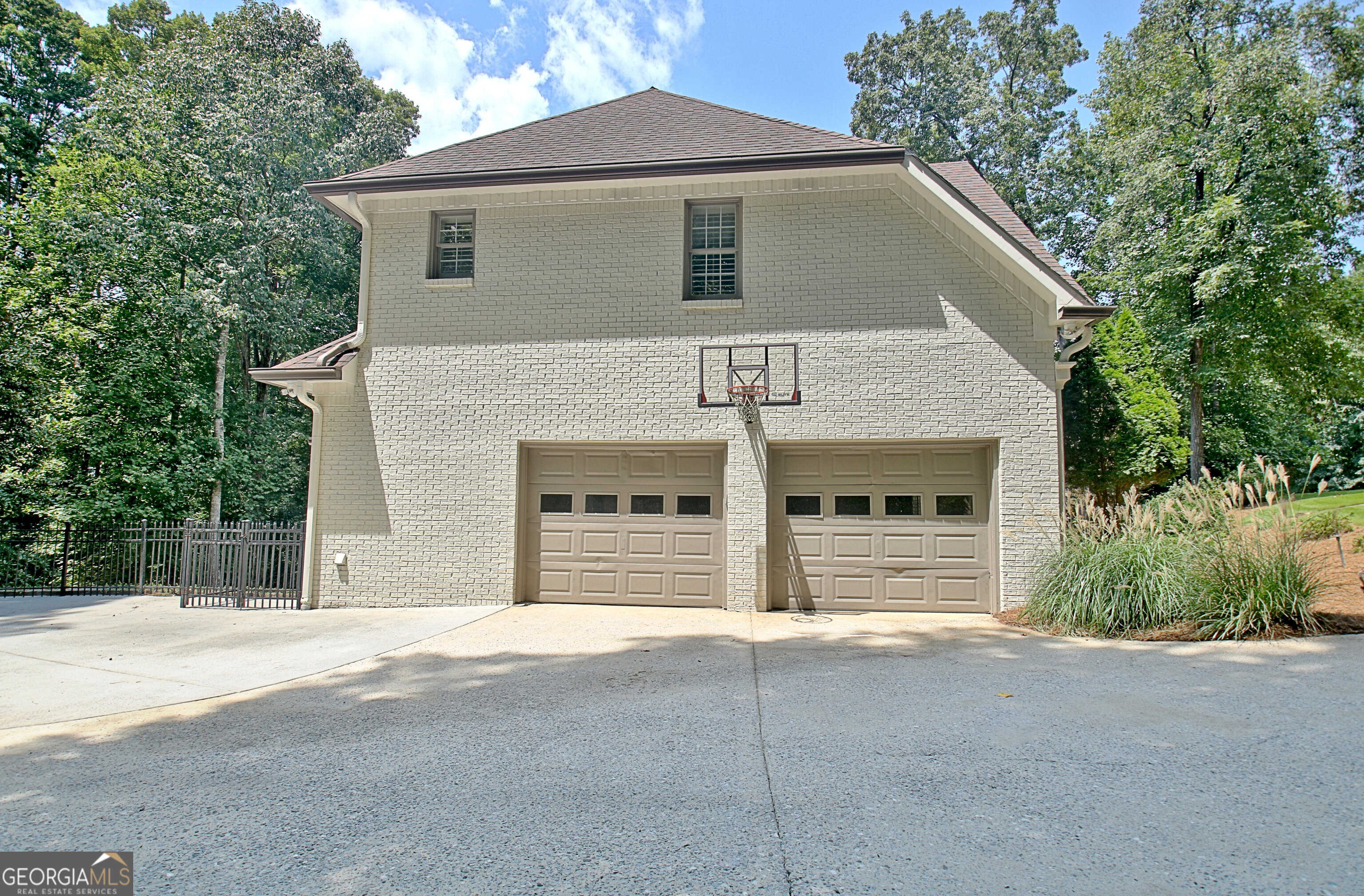 photo 3: 1204 Tolmount Court, Peachtree City GA 30269