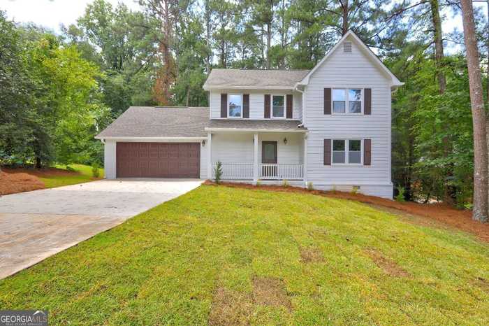 photo 1: 8251 Creekridge Circle, Riverdale GA 30296