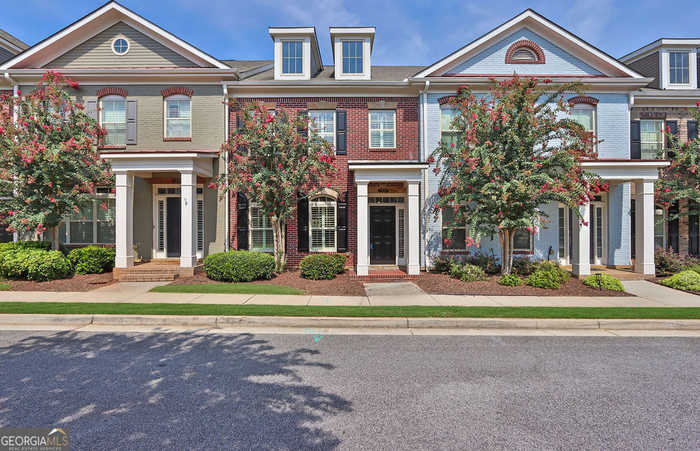 photo 1: 6885 Jamestown Drive, Alpharetta GA 30005