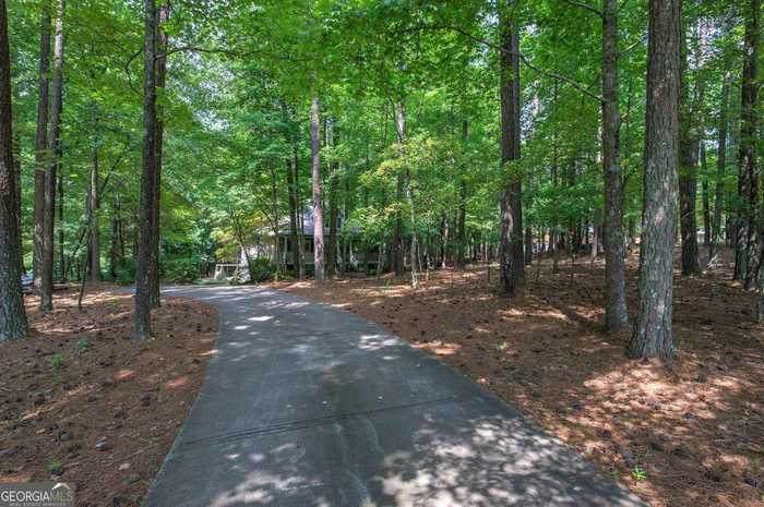 photo 2: 418 Rocky Ridge Drive, Douglasville GA 30134