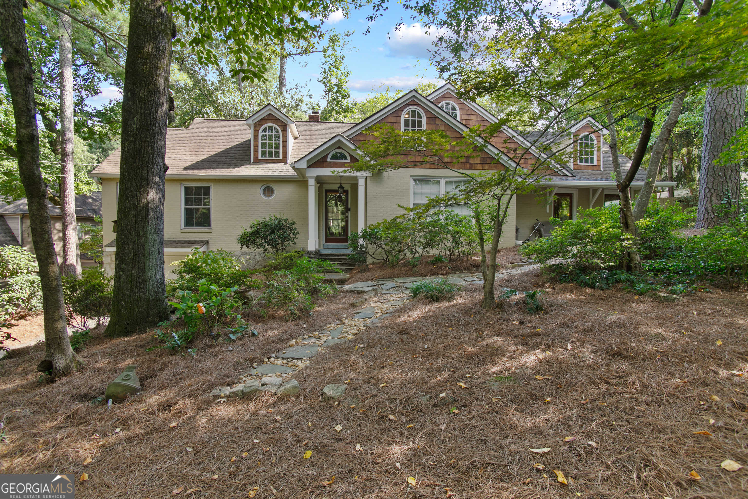 photo 3: 105 Parkside Circle, Decatur GA 30030