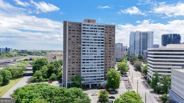 photo 1: 215 Piedmont Avenue NE Unit APT 2005, Atlanta GA 30308