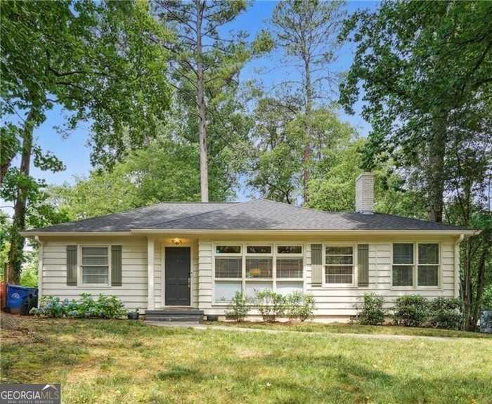 photo 1: 960 Lindridge Drive NE, Atlanta GA 30324