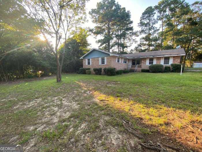 photo 1: 702 Victoria Circle, Dublin GA 31021