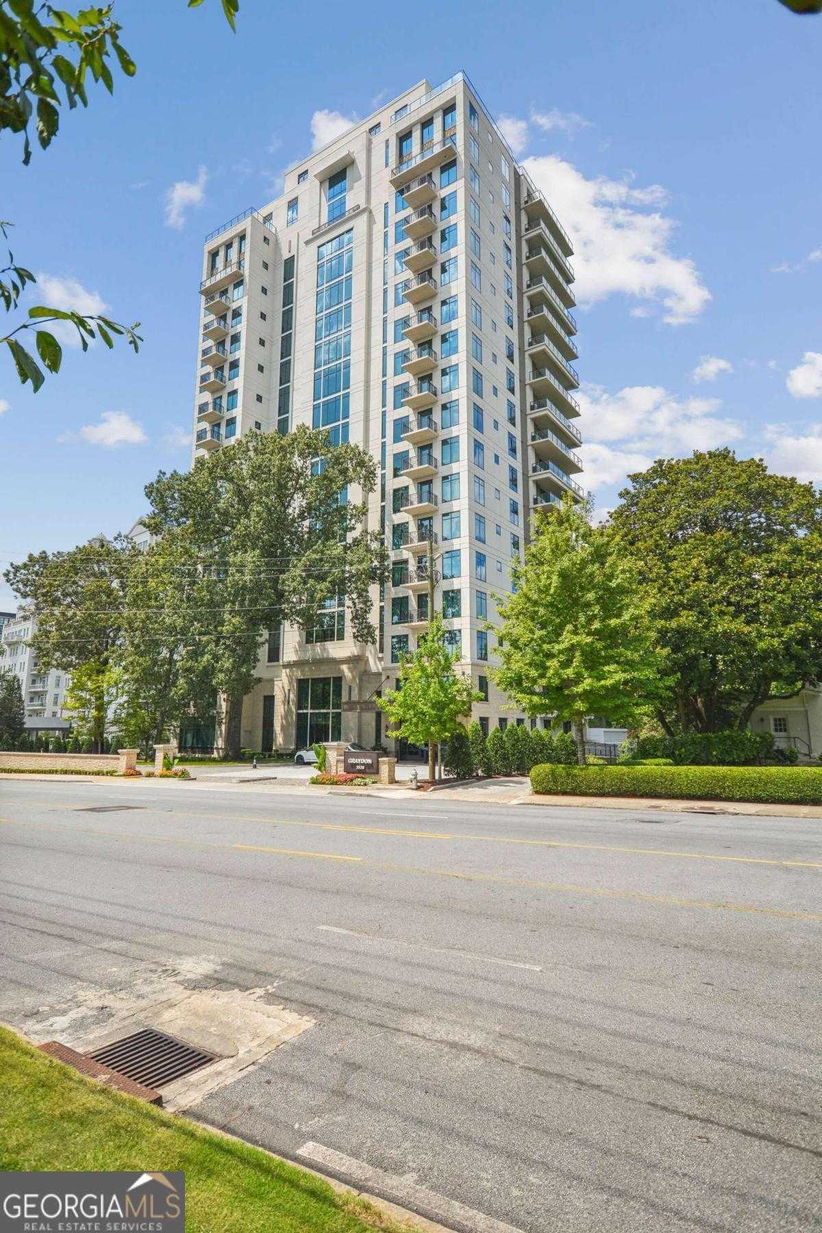 photo 2: 2520 Peachtree Road NW Unit 903, Atlanta GA 30305