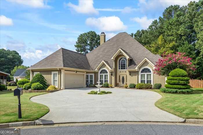 photo 1: 210 Masters View Ct, Duluth GA 30097