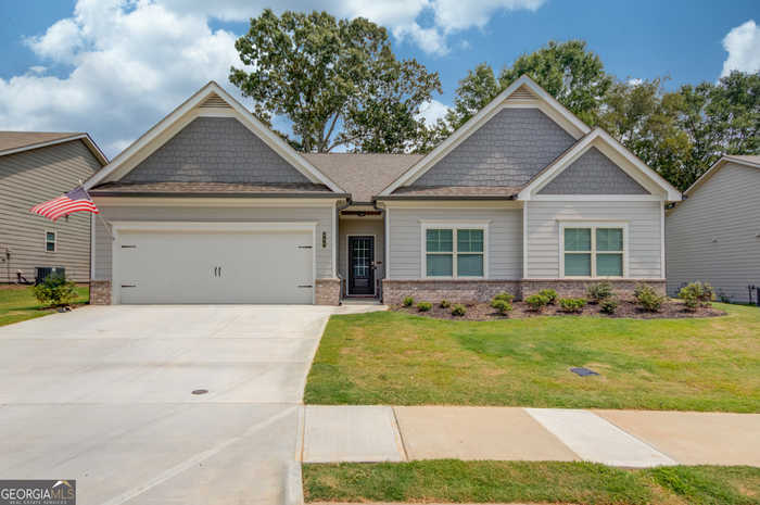 photo 1: 984 Brighton Park Circle, Hoschton GA 30548