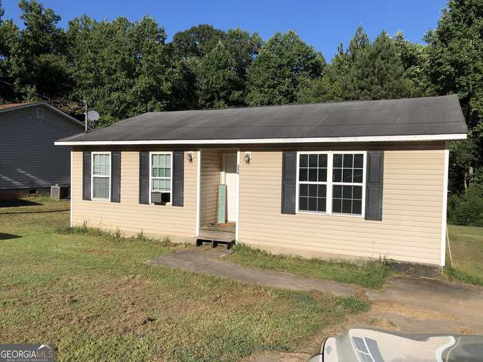 photo 1: 206 Robin Street, Thomaston GA 30286