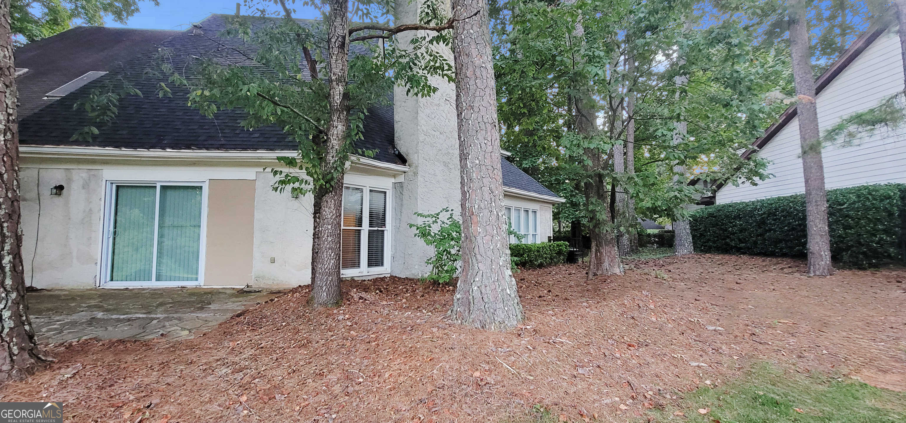 photo 3: 5091 Highland Hills Court, Stone Mountain GA 30088