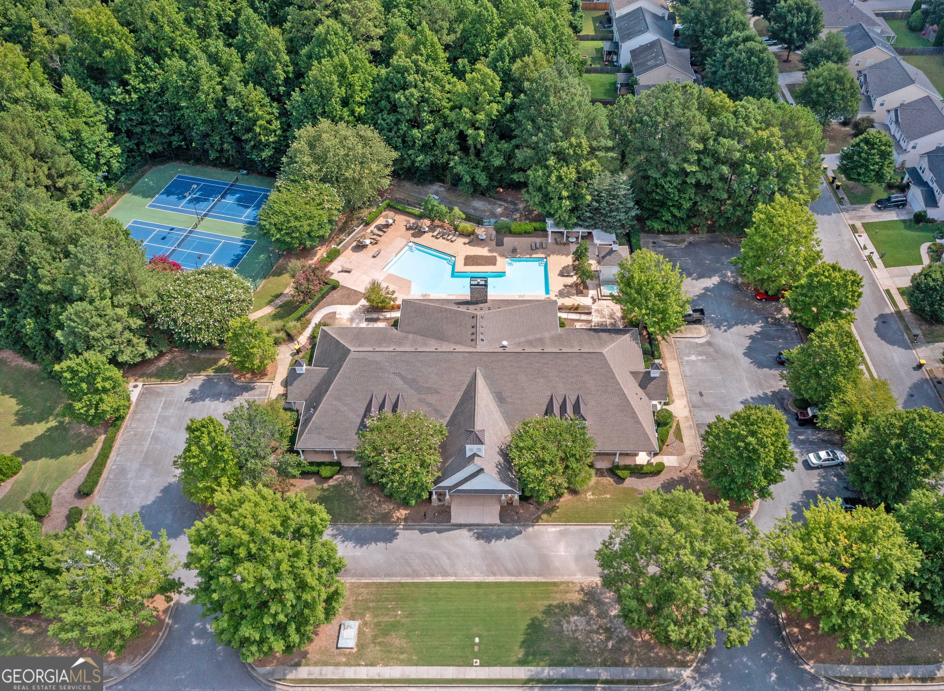 photo 2: 115 Brookview Drive, Newnan GA 30265