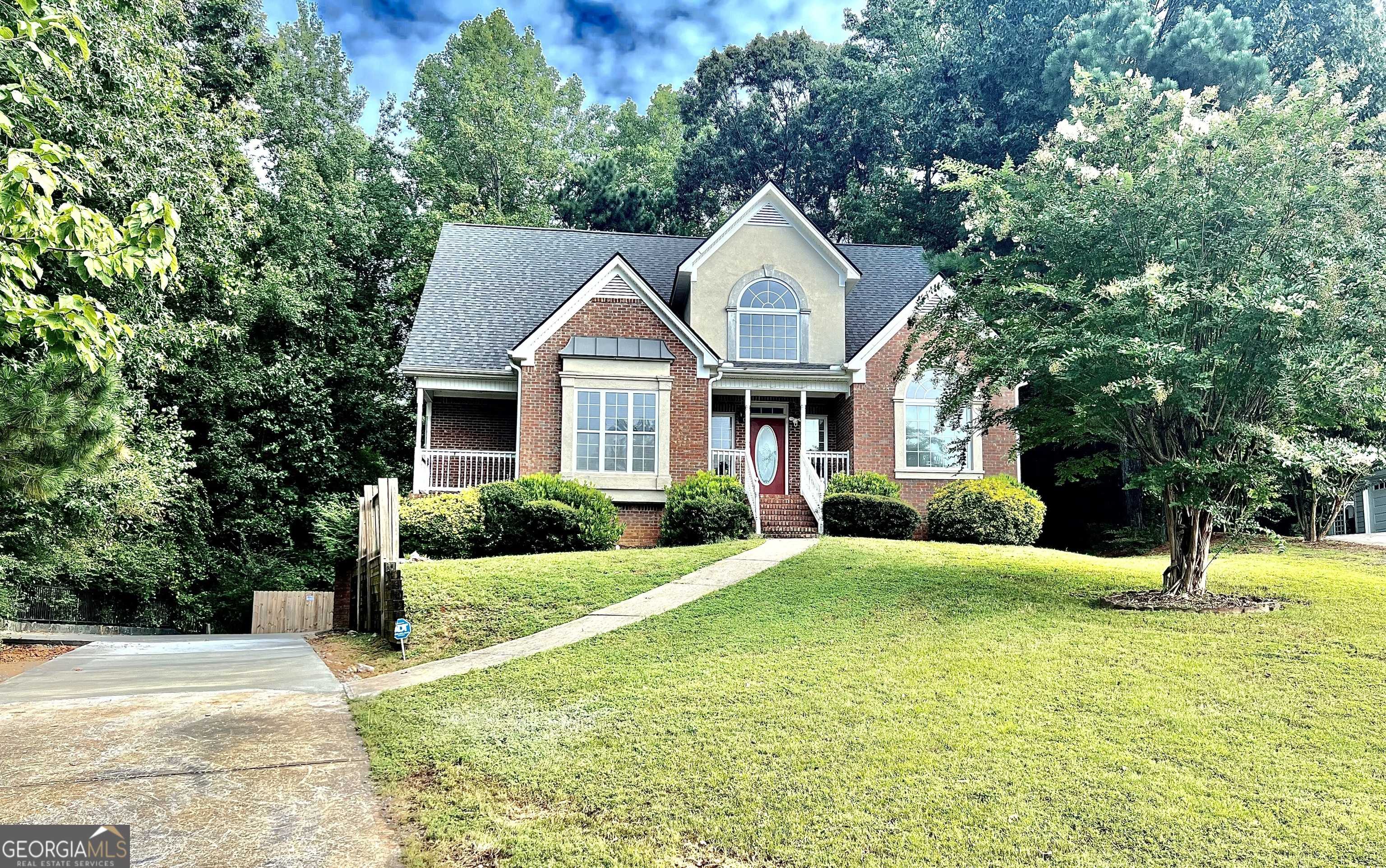 photo 3: 9427 Grace Lake Drive, Douglasville GA 30135